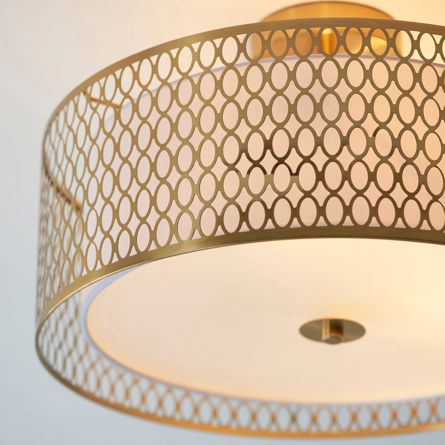 GeoLume | Semi-inbouwplafondlamp met geometrisch patroon