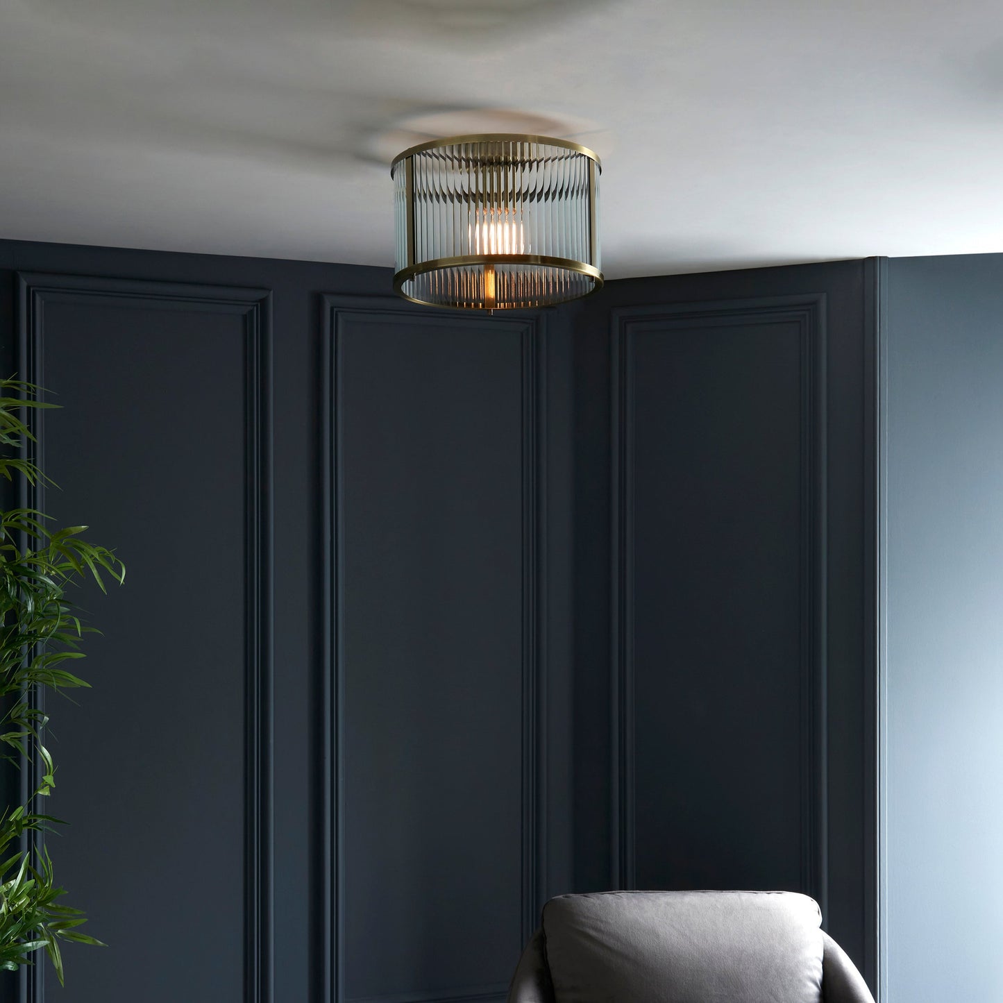 BrassGlow | Elegante plafondlamp in antiek messing
