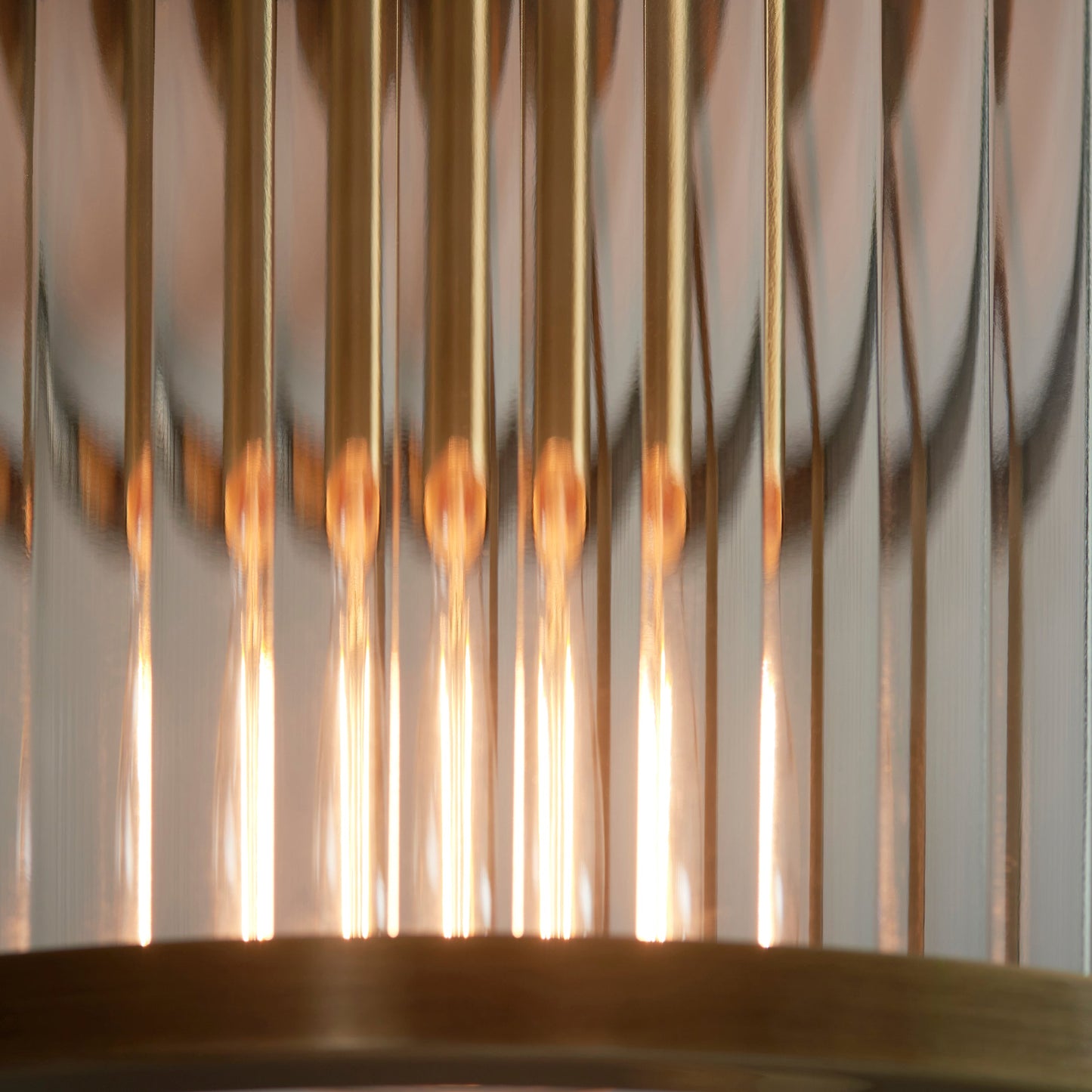 BrassGlow | Elegante plafondlamp in antiek messing