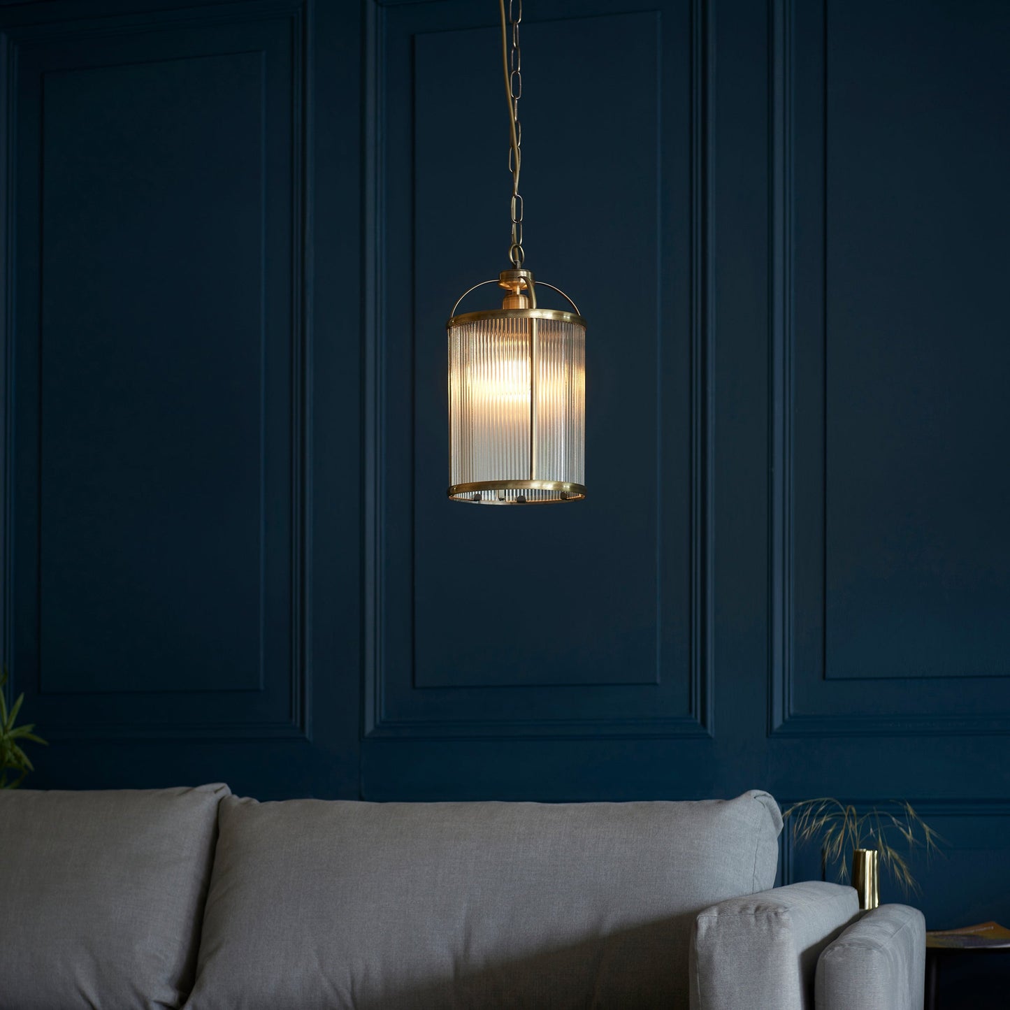Ribelle | Hanglamp van gestreept glas en antiek messing