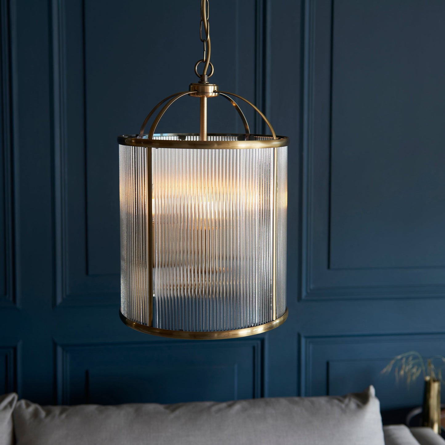 Ribelle | Hanglamp van gestreept glas en antiek messing