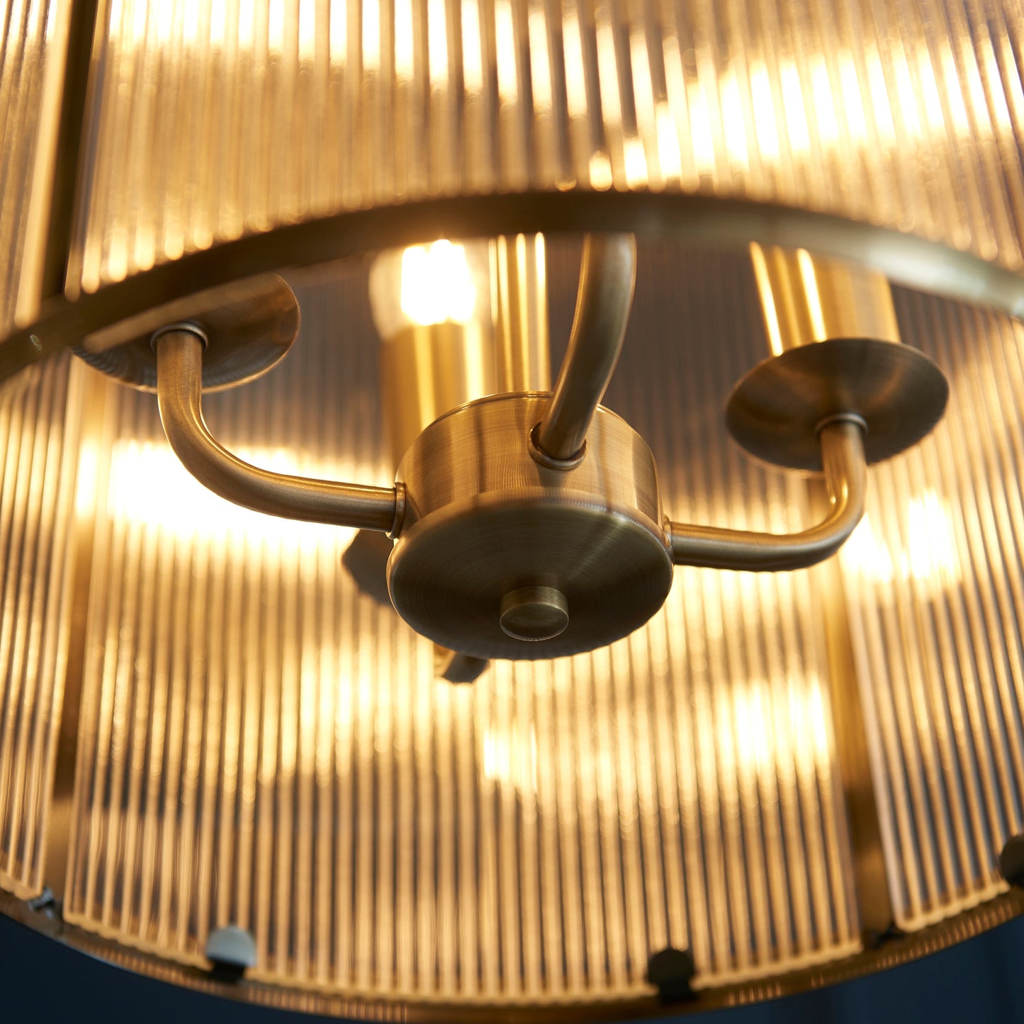 Ribelle | Hanglamp van gestreept glas en antiek messing