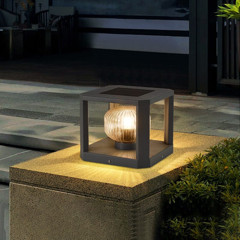 SolMetal – Elegante Buiten Zonne-energie Lamp