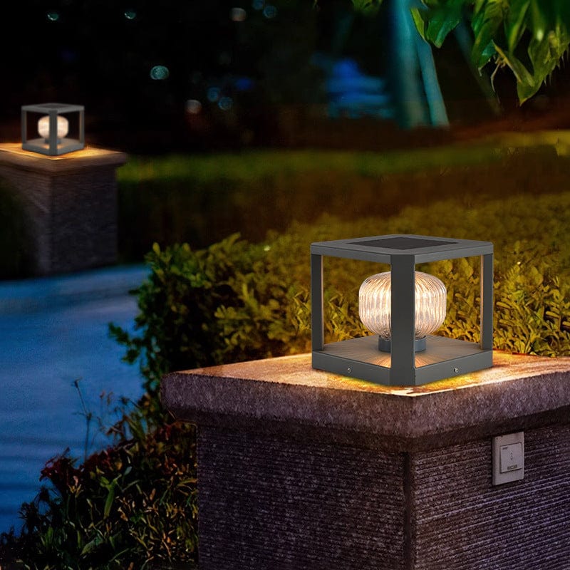SolMetal – Elegante Buiten Zonne-energie Lamp