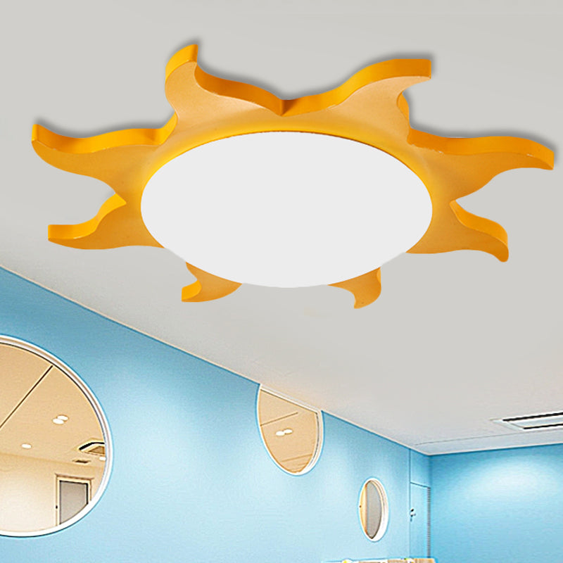 SUNLOOP FUN – LED plafondlamp van hout voor kinderen