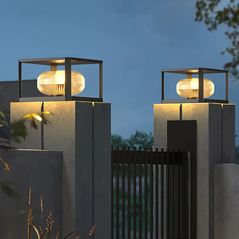 SolMetal – Elegante Buiten Zonne-energie Lamp