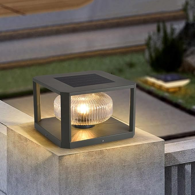 SolMetal – Elegante Buiten Zonne-energie Lamp