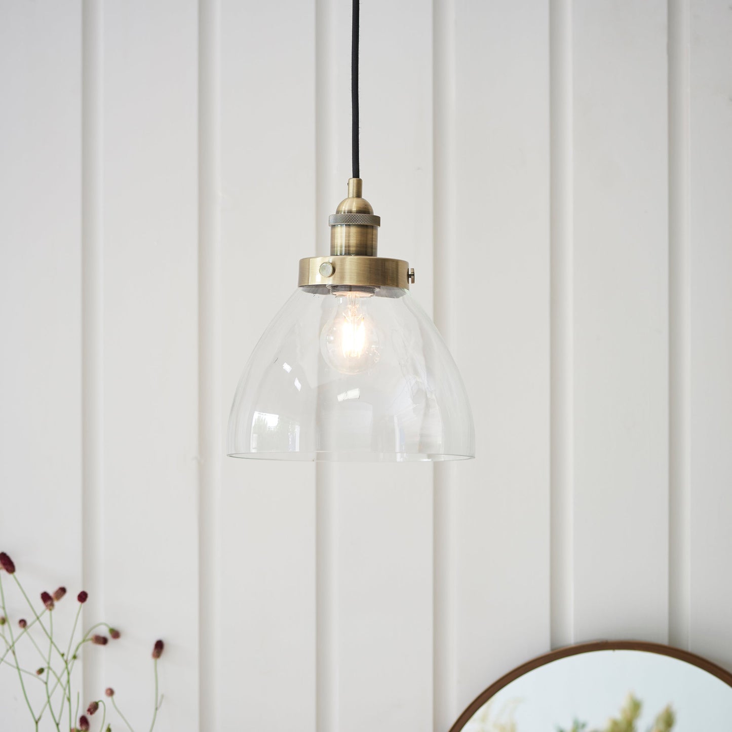 ClearForm | Ophanging en Transparant Glas in Industriële Stijl