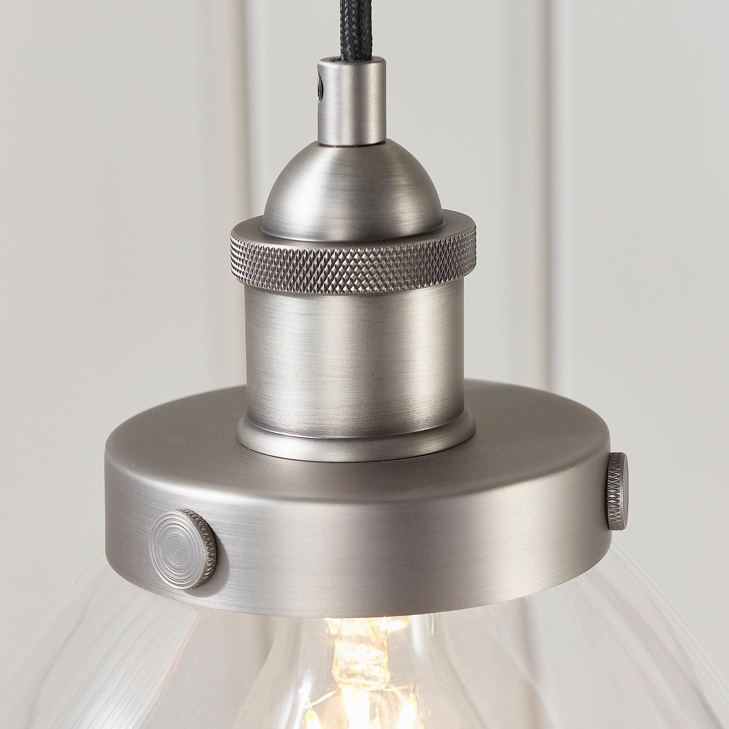 ClearForm | Ophanging en Transparant Glas in Industriële Stijl