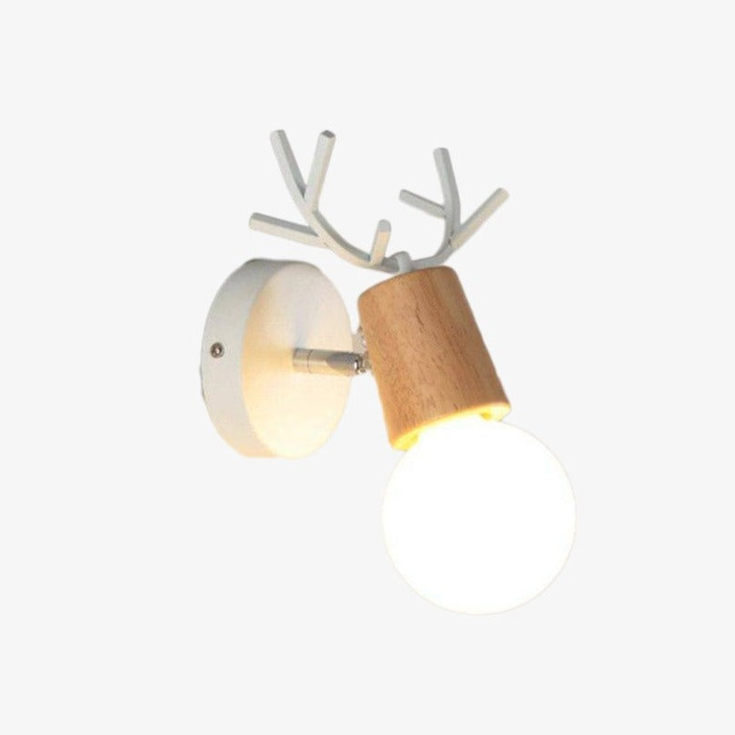 CerfLumi – LED wandlamp in de vorm van een hert van hout