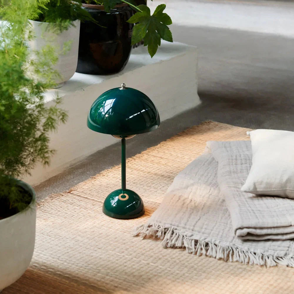 LuminaAura – Design LED-lamp met variabele intensiteit