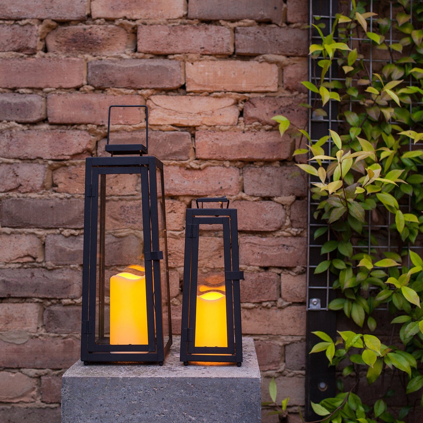 SOLVISTA DUO – Set van metalen solar lantaarns