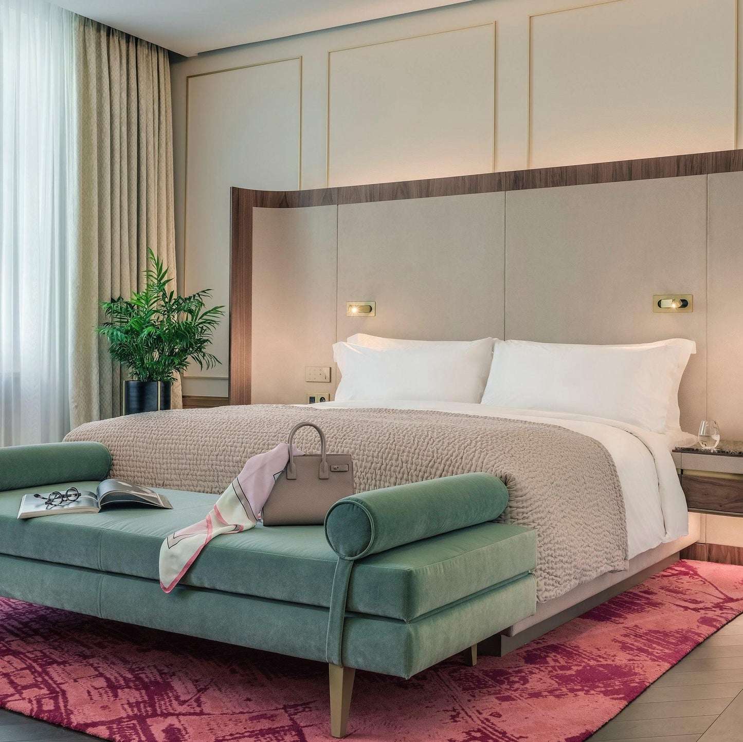 NoctiLuxe – Moderne LED Bedlampje voor Lezen