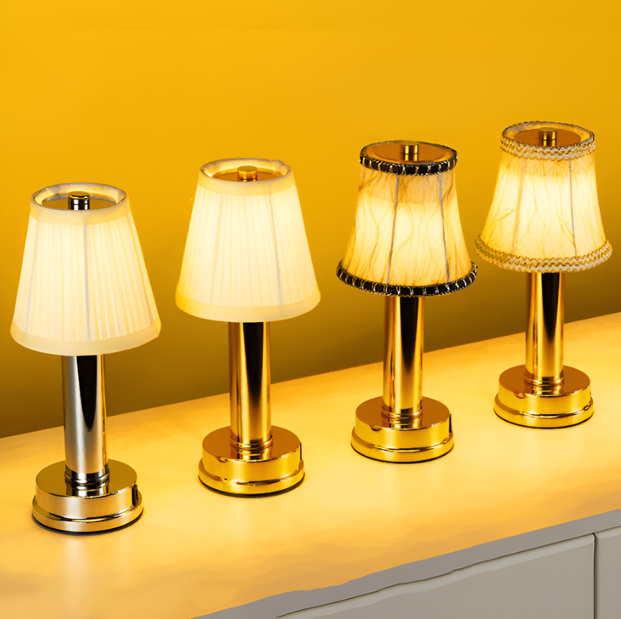 Vintage Flare – Lampe de Table en Aluminium avec Abat-Jour en Tissu