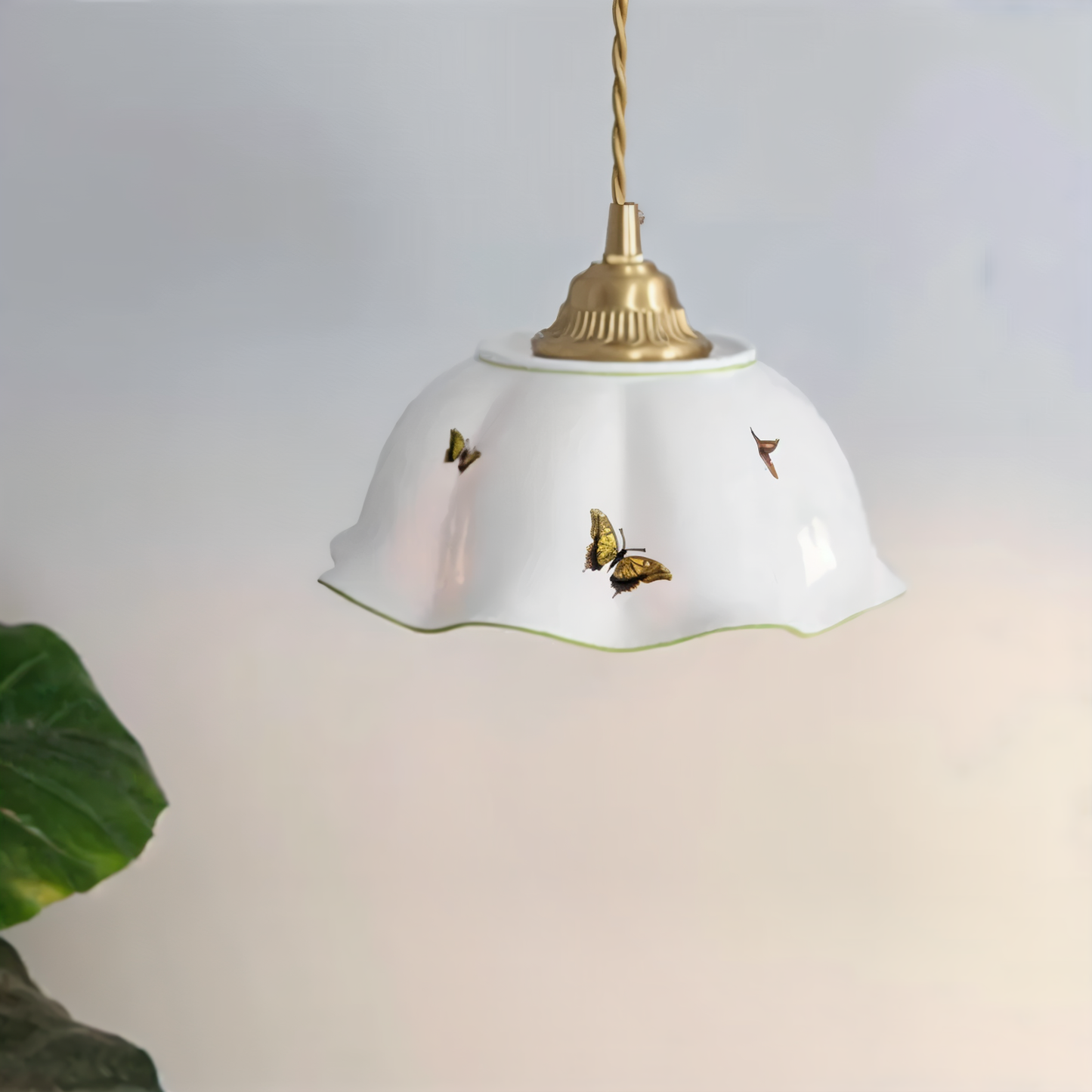 Papillona | Keramische hanglamp met gesculpteerde vlinder – Zacht LED-licht