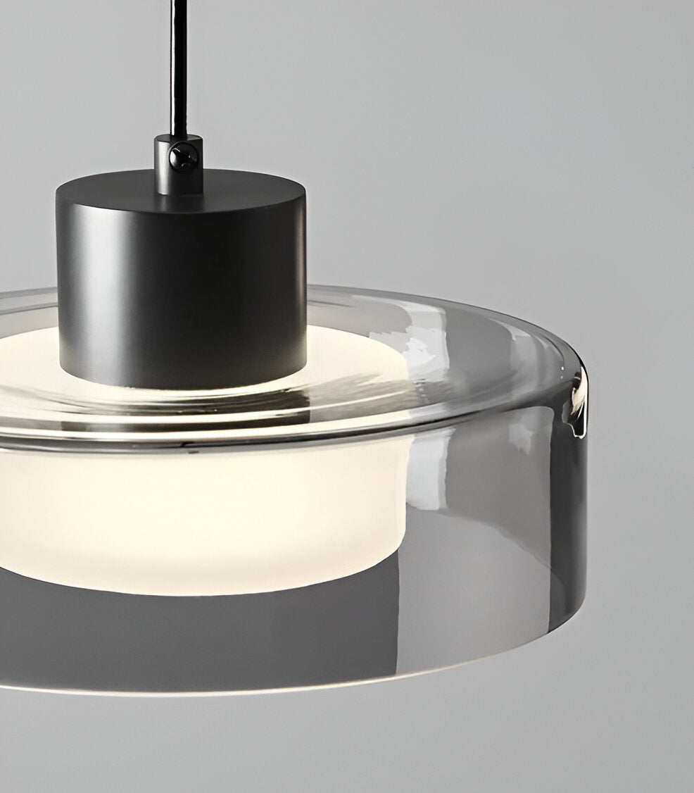 Fumelia | Ophanging en Circulair Getint Glas – Modern en Minimalistisch Ontwerp