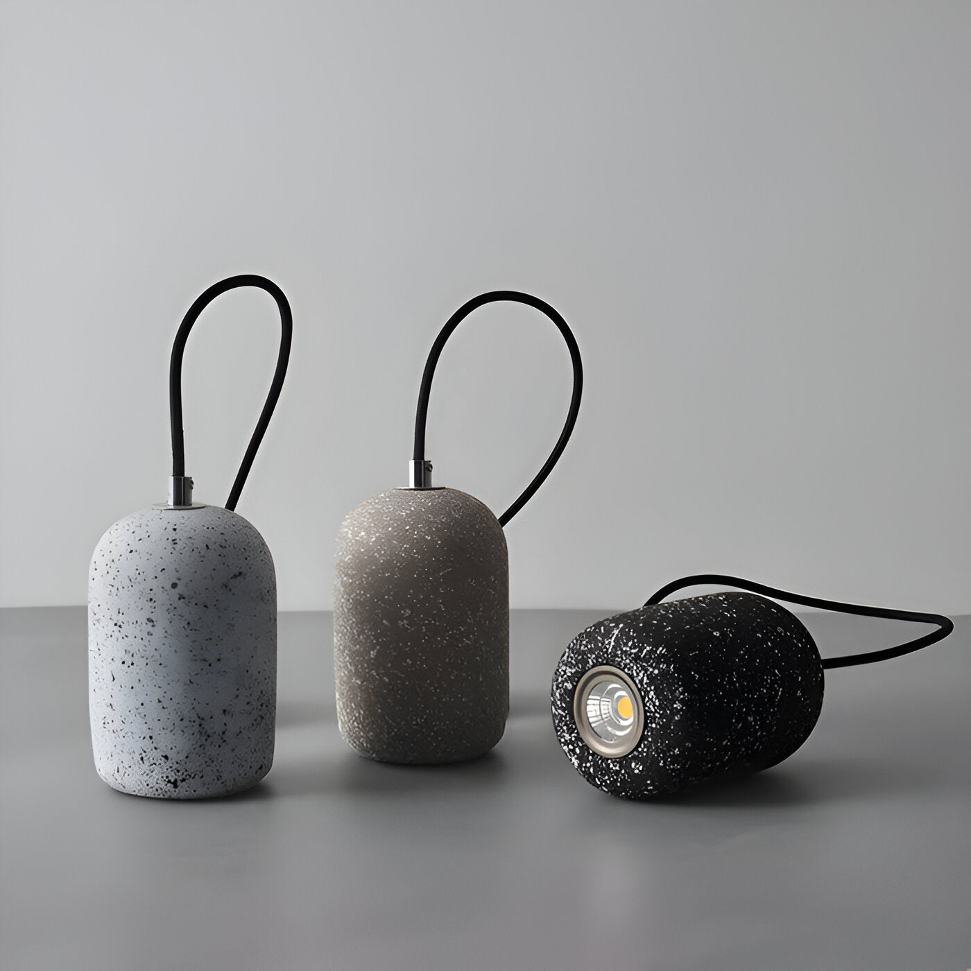 Bétonia | Noordse hanglamp van cement en glas – geïntegreerd LED-licht