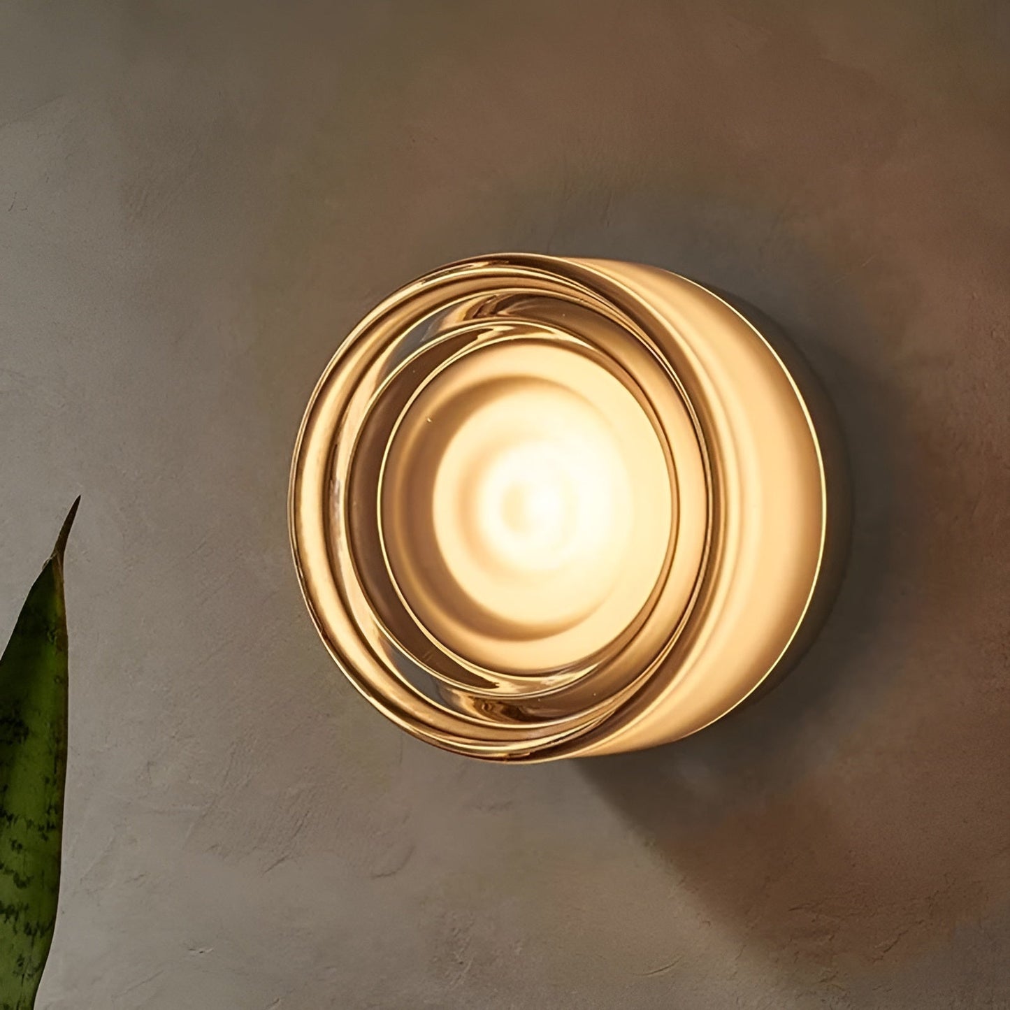 Opaline Nordique – LED wandlamp in hedendaagse gelei