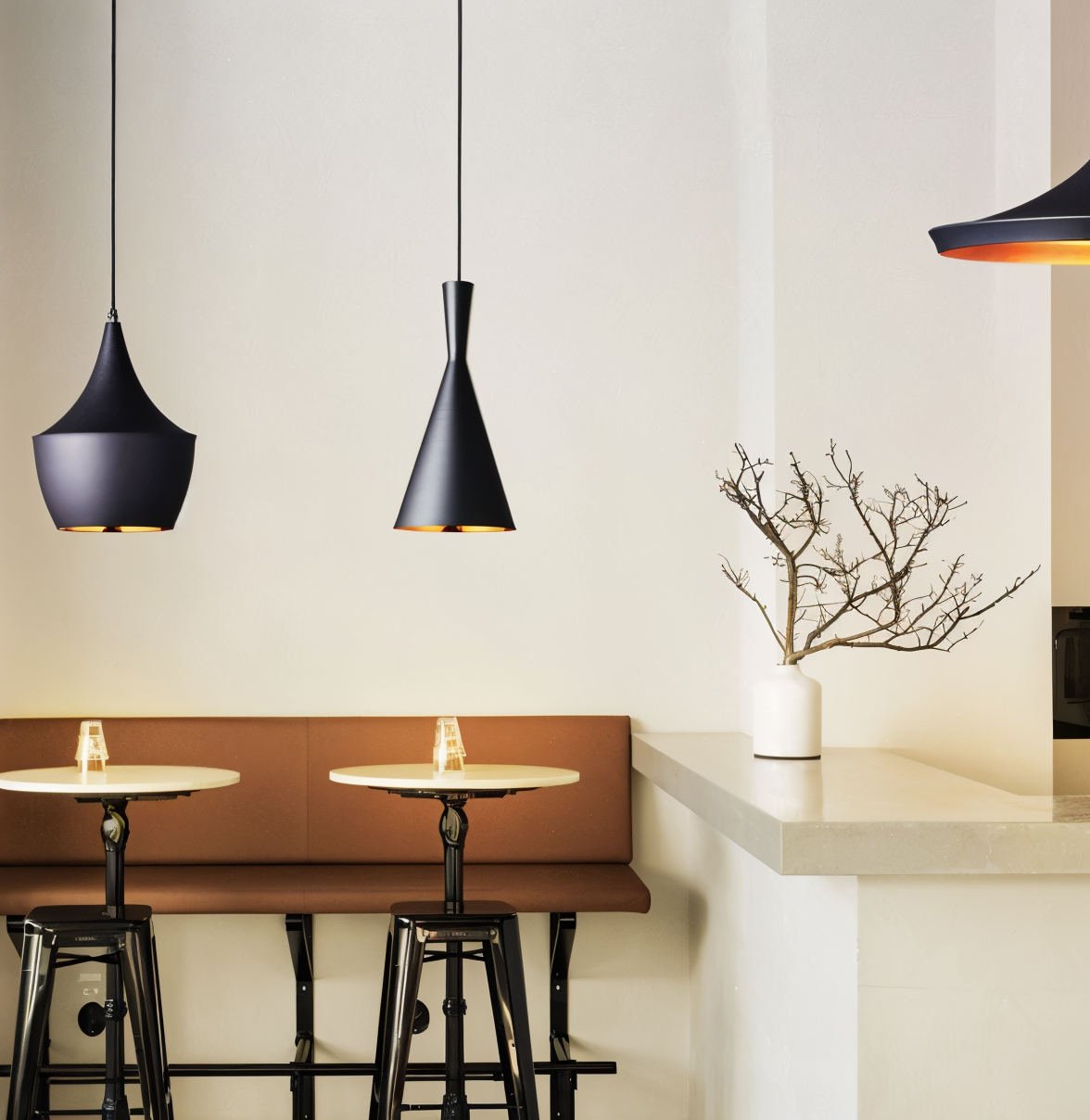 Geomora | Moderne geometrische LED-hanglamp in zwart en wit aluminium