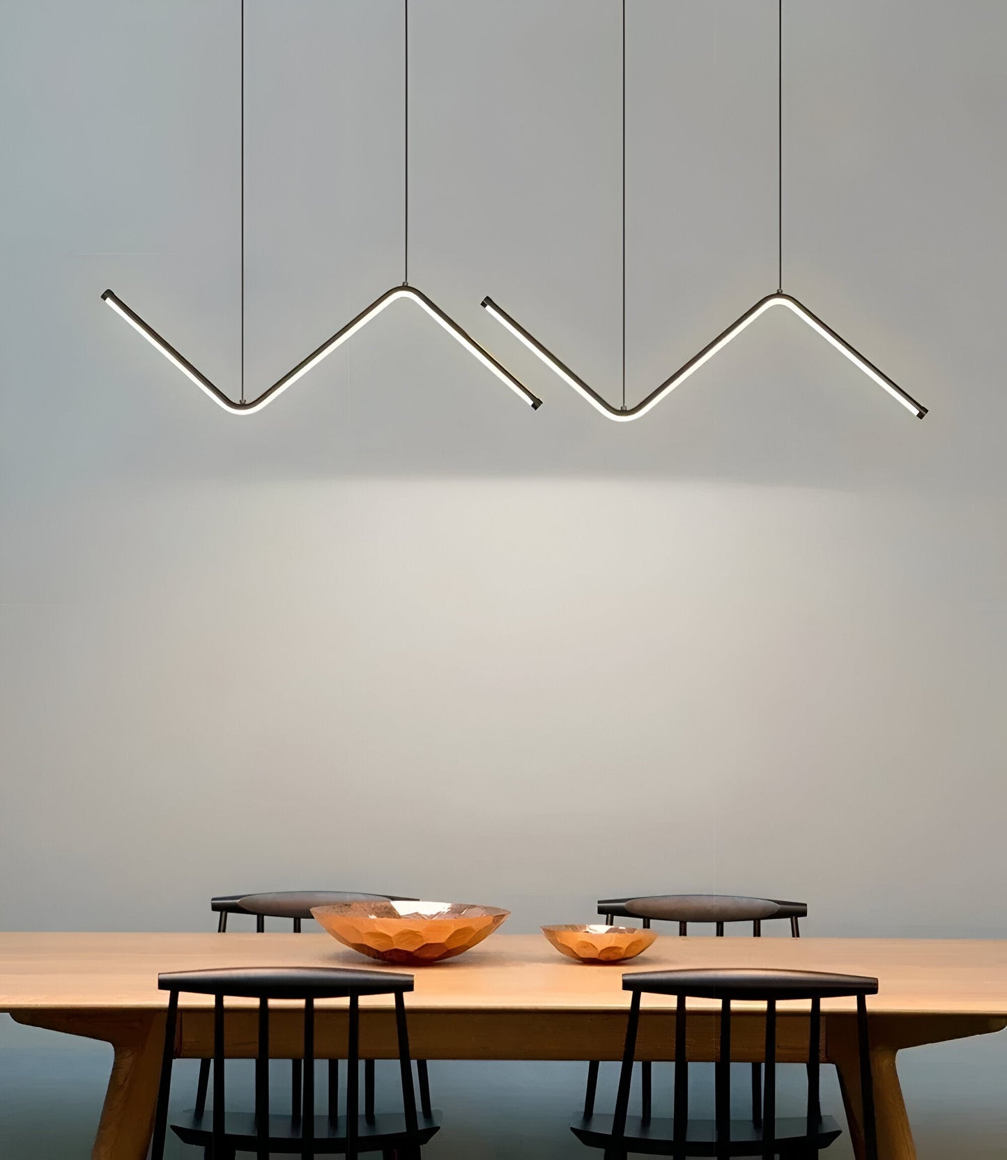 Luxurzi | Driehoekige LED-ophanging design – Moderne en luxueuze verlichting