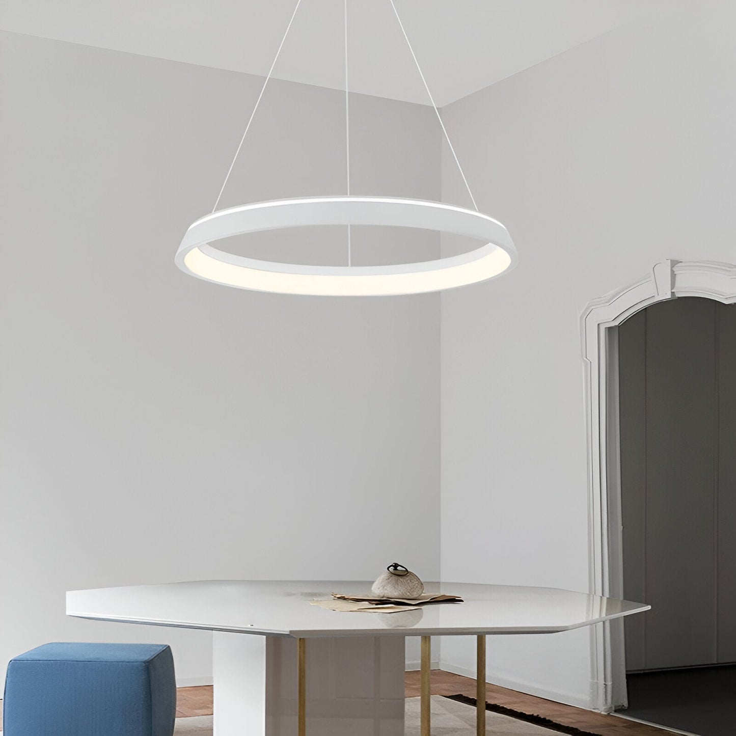 Lunessa | Suspension LED Circulaire Minimaliste – Noir & Blanc Épuré