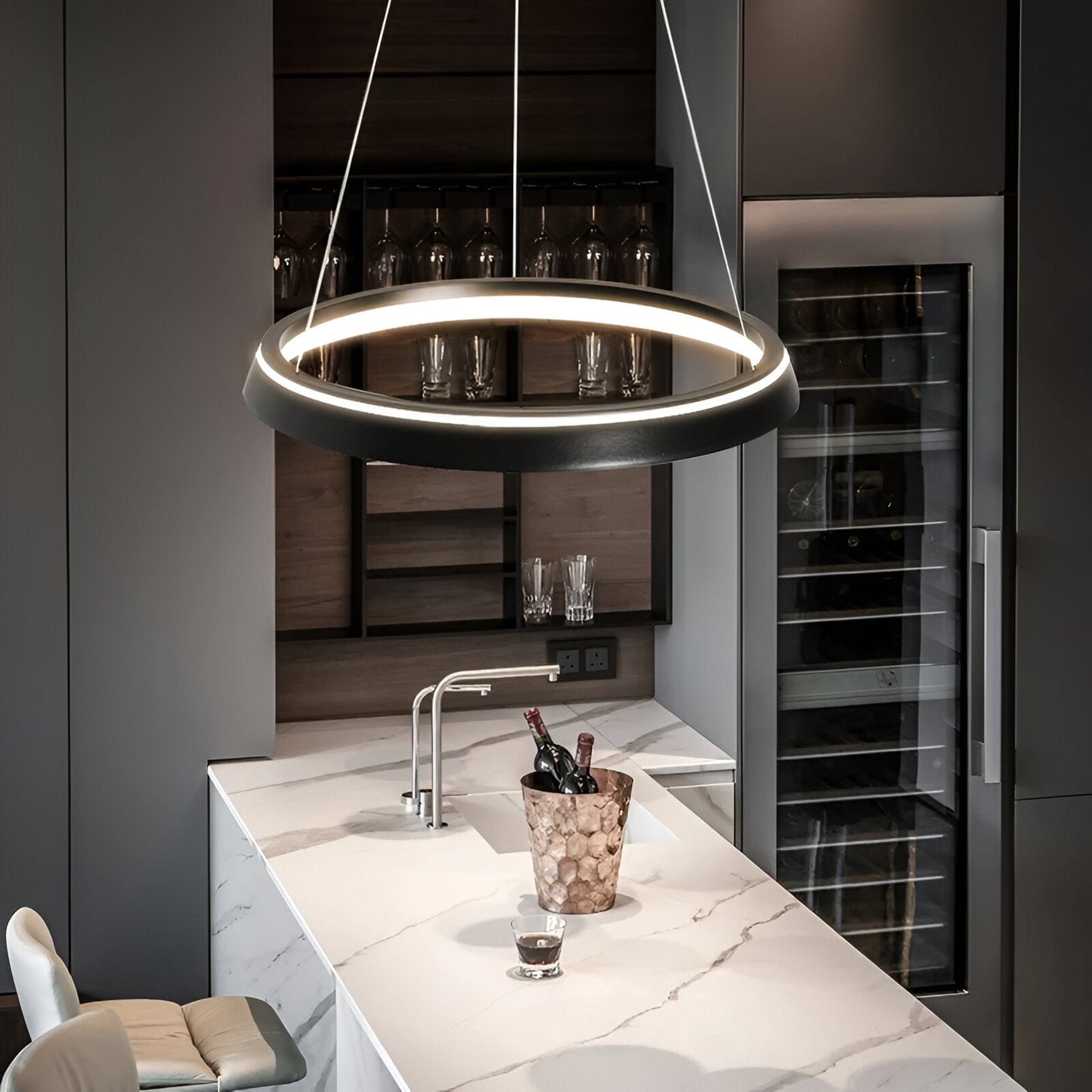 Lunessa | Suspension LED Circulaire Minimaliste – Noir & Blanc Épuré