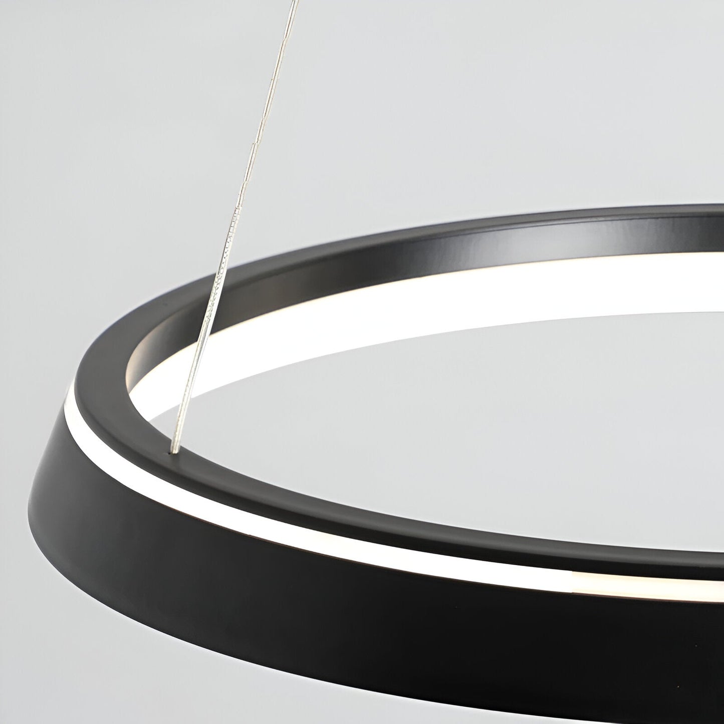 Lunessa | Suspension LED Circulaire Minimaliste – Noir & Blanc Épuré