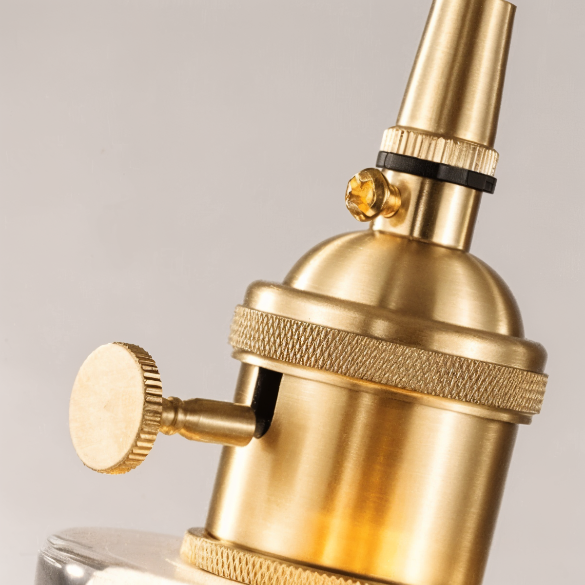 ClariBell | Suspension Vintage en Verre Cristallin & Laiton – Élégance Classique