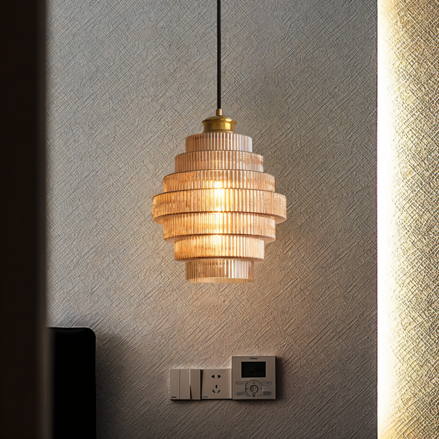 BrassLayer – Retro hanglamp van glas en messing met gelaagd ontwerp