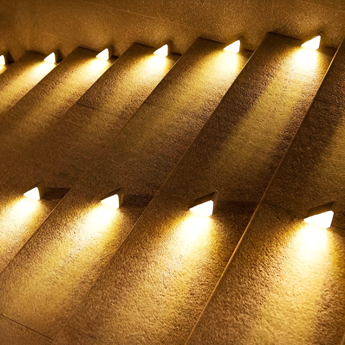 TriLumis – Set van 2 of 6 Driehoekige Zonne-Spotlights IP67