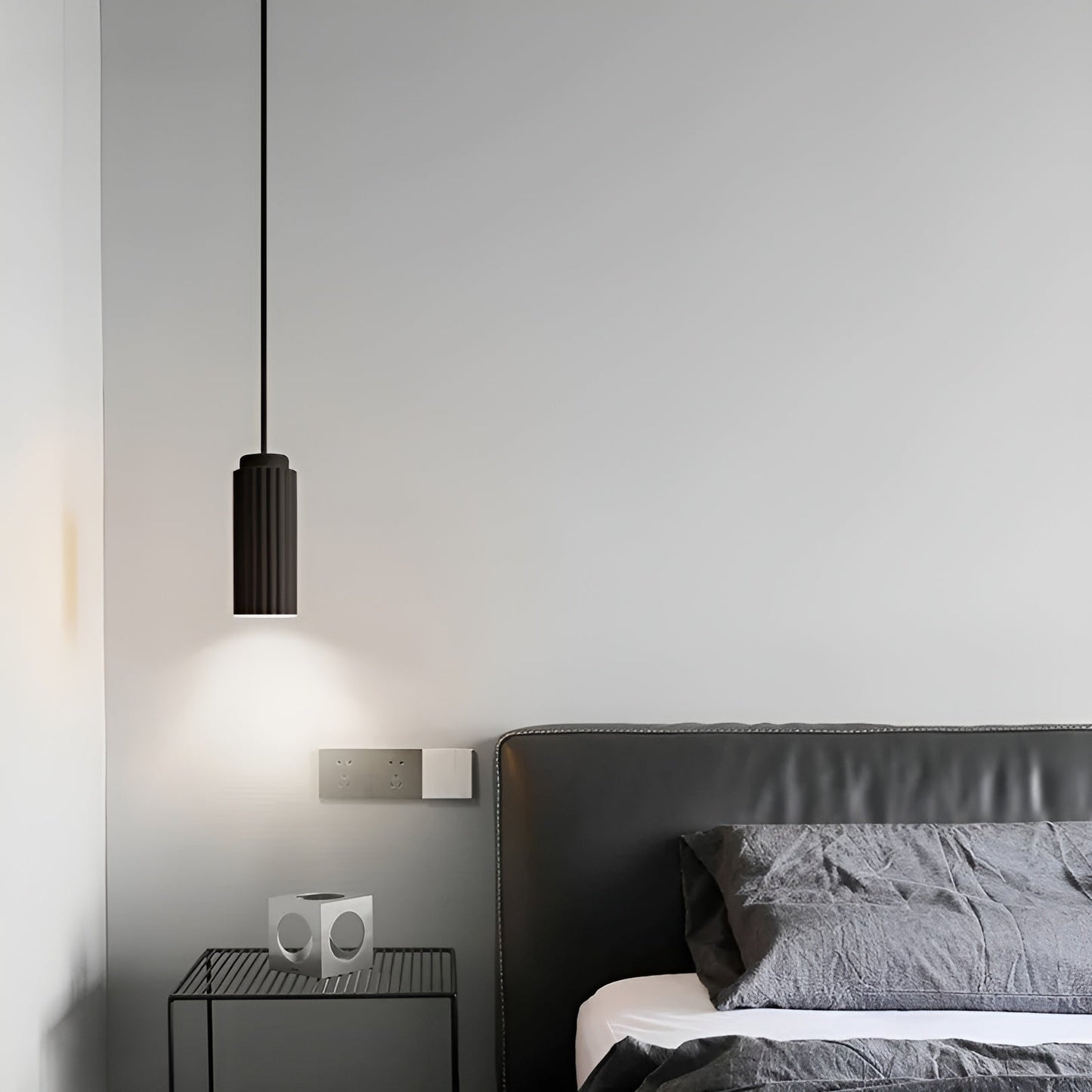 GlassoWave | Cilindrische ophanging van glas en metaal in Scandinavisch design