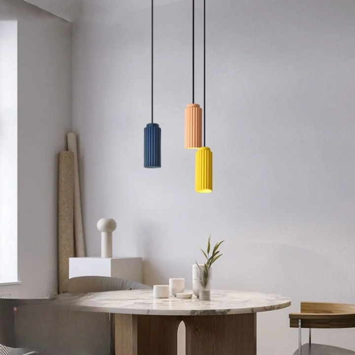 GlassoWave | Cilindrische ophanging van glas en metaal in Scandinavisch design