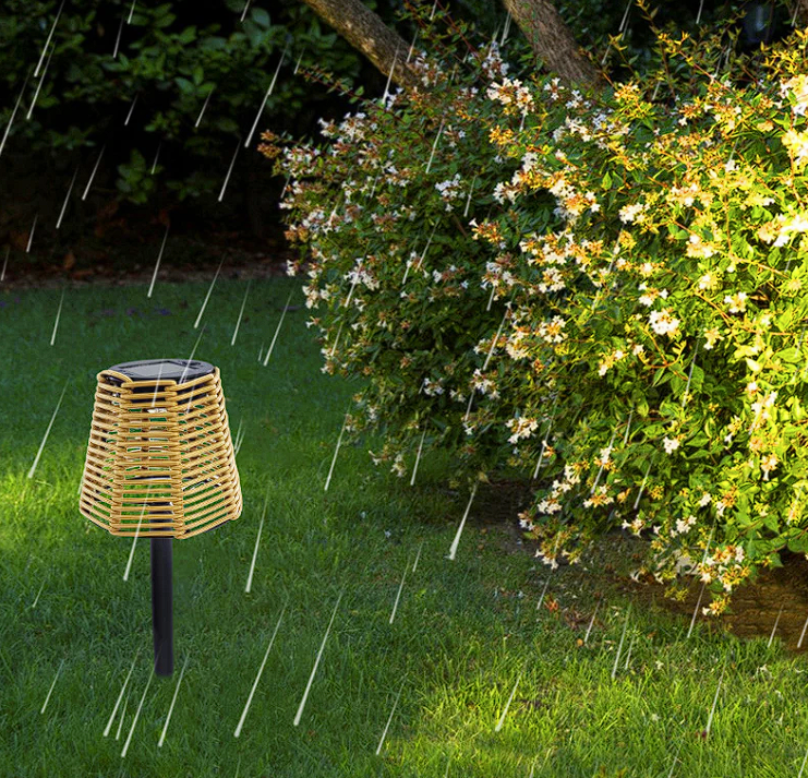 RATTIVA GLOW – Solcelle have lampe i flettet rattan