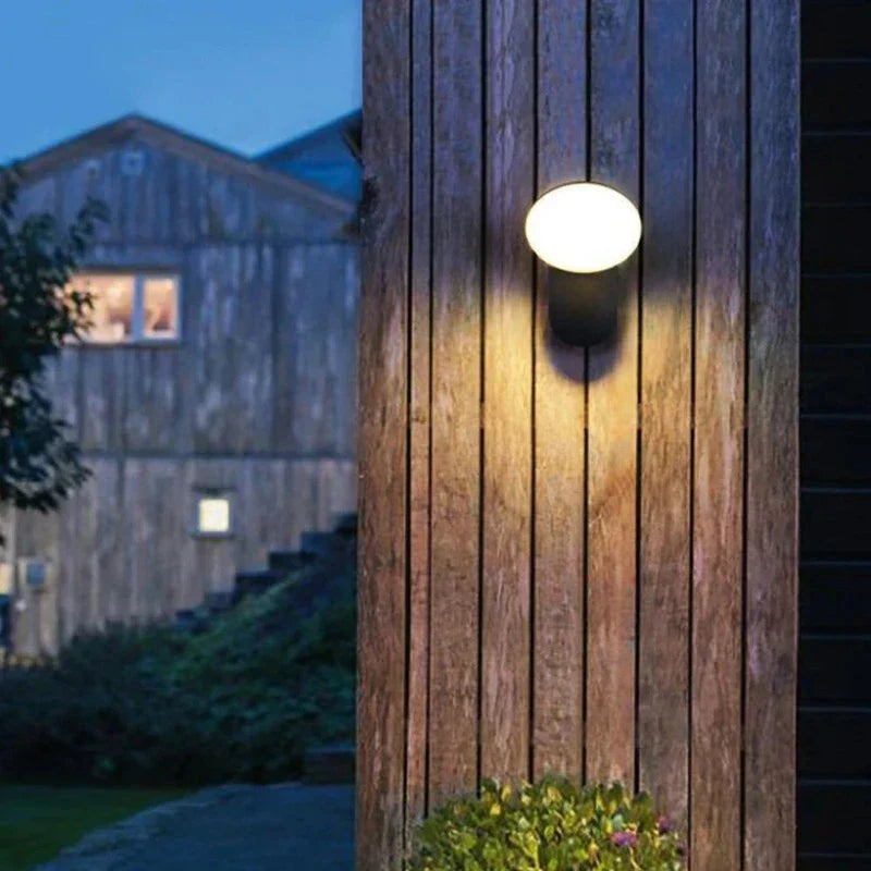 LUXORA EDGE – Moderne LED buitenmuurlamp