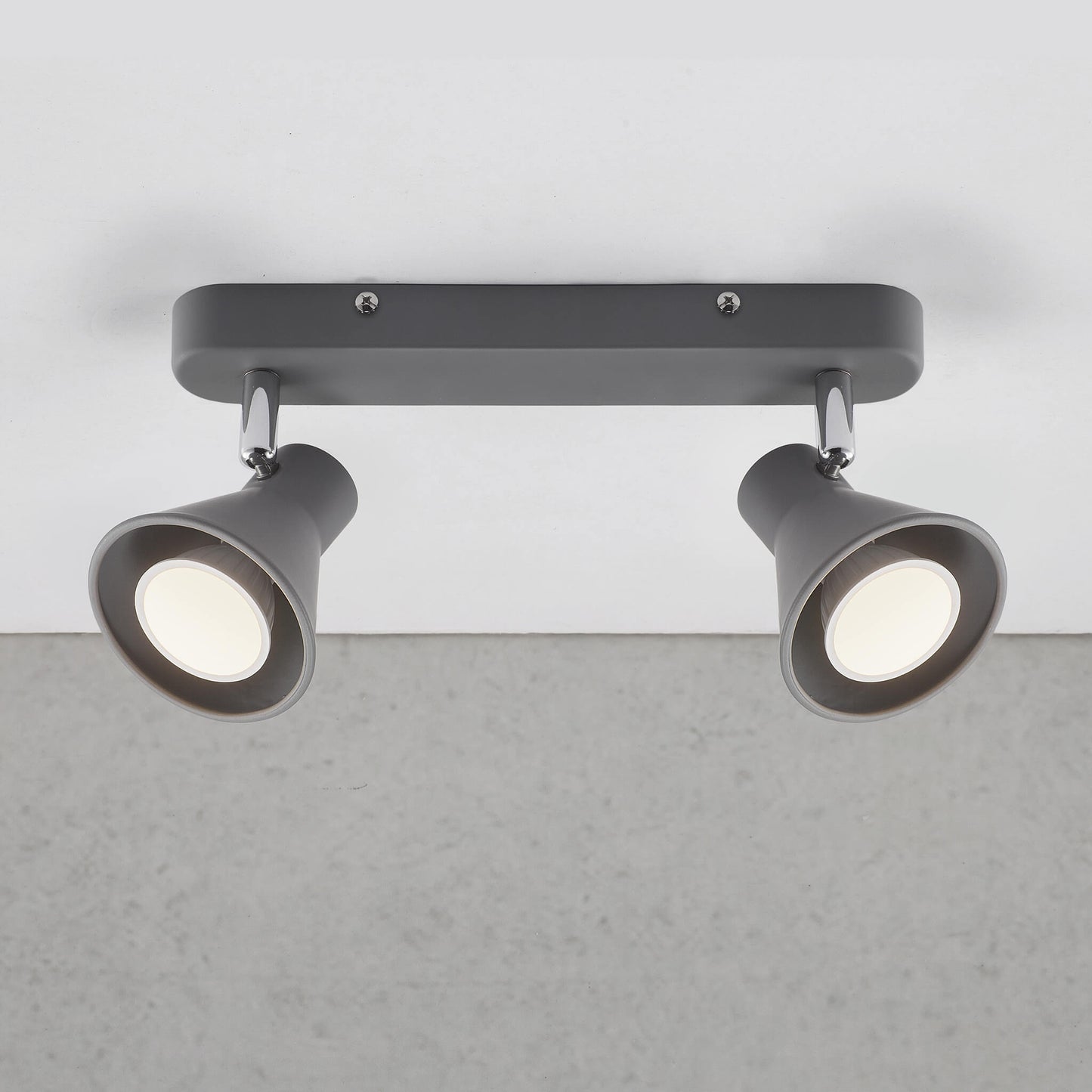 DuoBeam | Draaibare Spotbalk met 2 Lampen