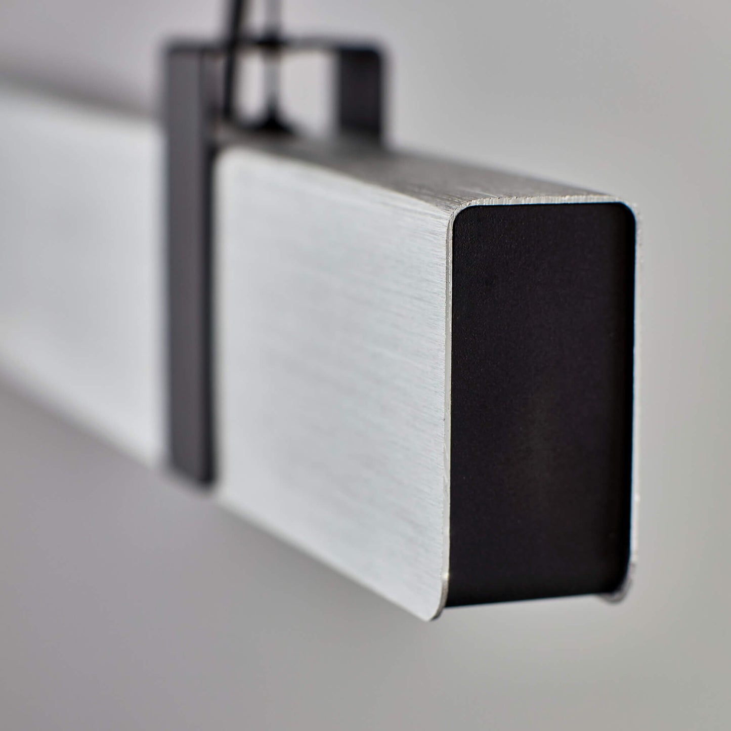 LineGlow | Lineaire LED-ophanging met ingebouwde dimmer