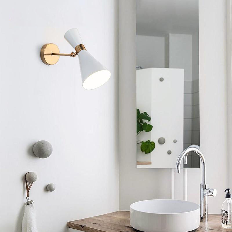 NordicTri – Gouden LED wandlamp met driehoekige lampenkap Creative