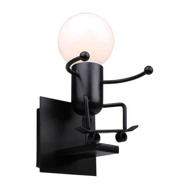 RetroBot – Retro metalen robot wandlamp