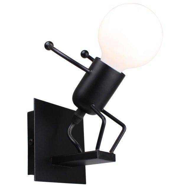 RetroBot – Retro metalen robot wandlamp