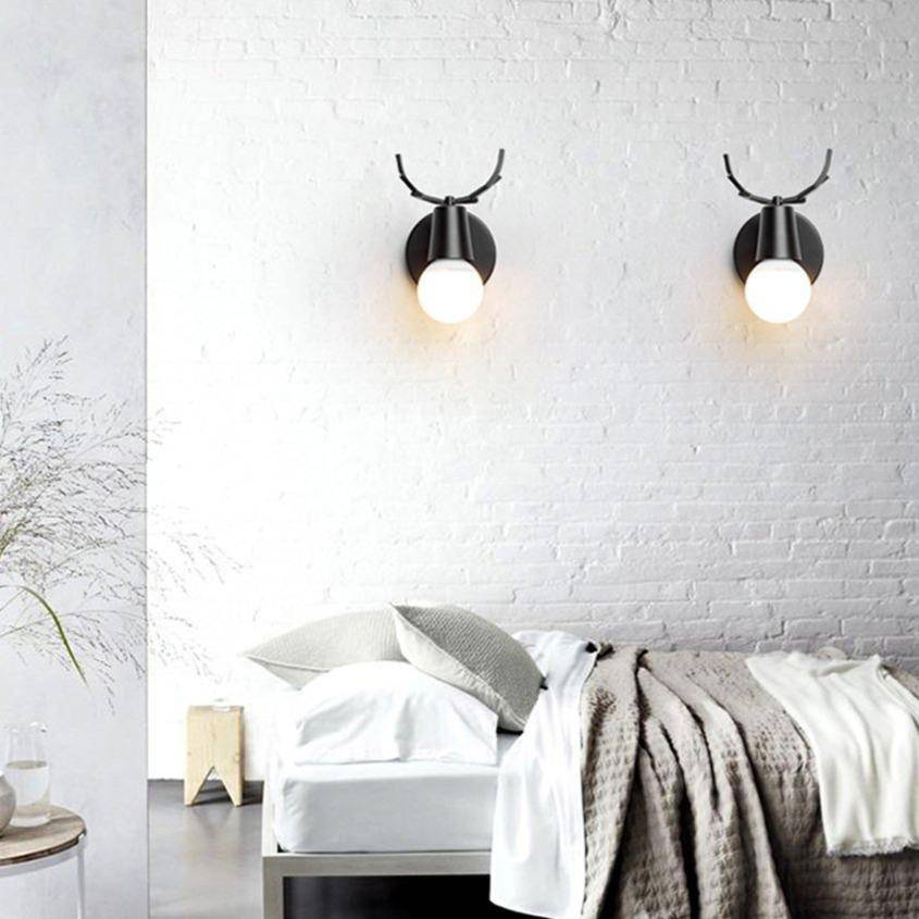 CerfLumi – LED wandlamp in de vorm van een hert van hout