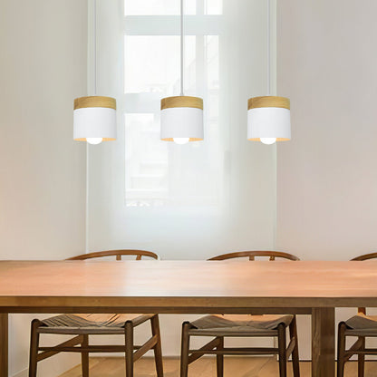 Nordiklo | Cilindrische Houten en Metalen Hanglamp