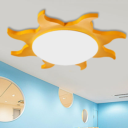 SUNLOOP FUN – LED plafondlamp van hout voor kinderen