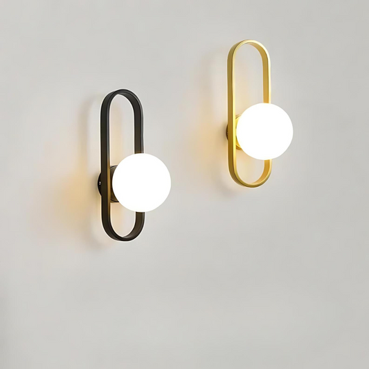 CamilleChic – Collectie van metalen en matglazen wandlampen