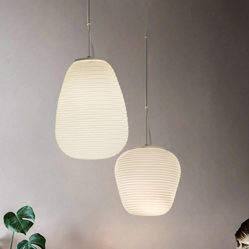 VÉRA – Hanglamp van geribbeld glas met modern design