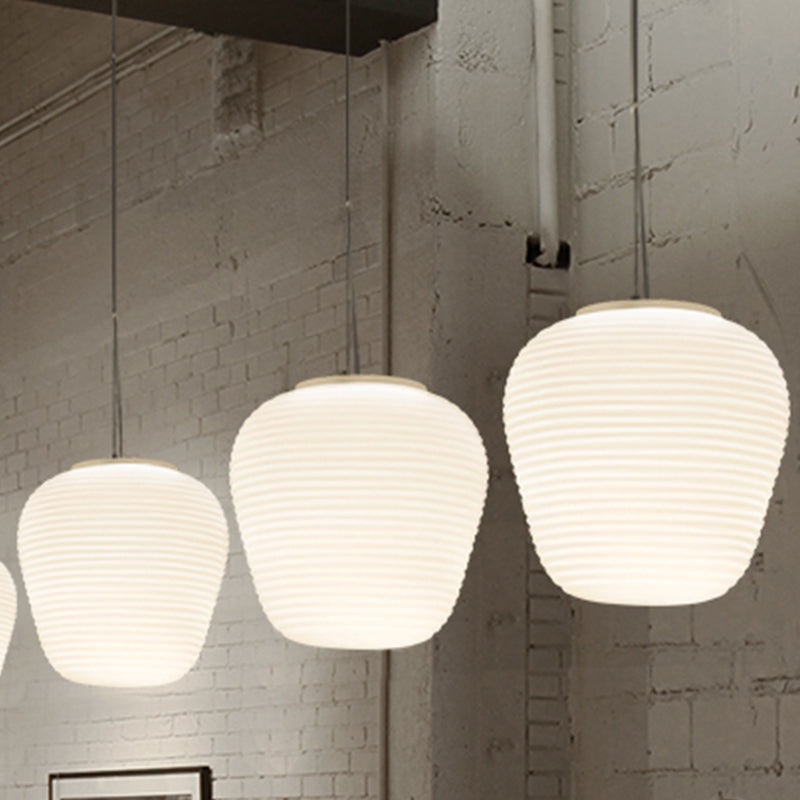 VÉRA – Hanglamp van geribbeld glas met modern design