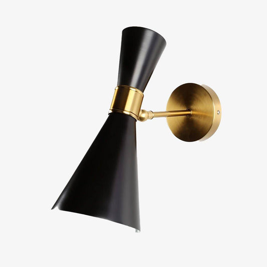 NordicTri – Gouden LED wandlamp met driehoekige lampenkap Creative