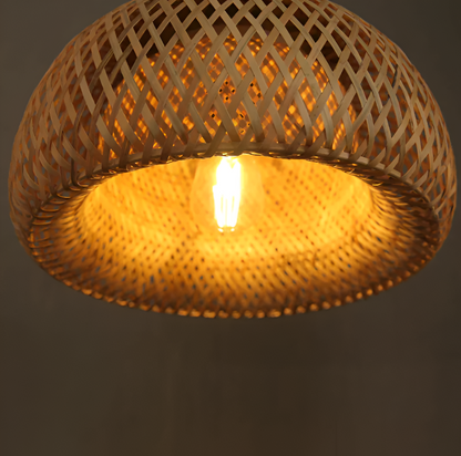 Dômea | Handgevlochten rotan en bamboe hanglamp Dôme