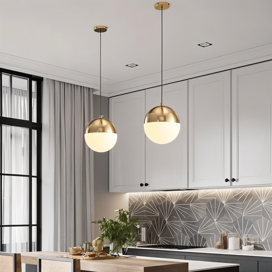 Lustréa | Sferische Kristallen Hanglamp – Goud & Zwarte Afwerking