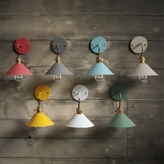 RetroNova – Vintage metalen kegelvormige wandlamp