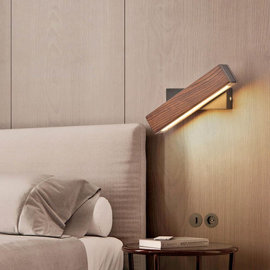 TimberTwist – Draaibare LED Wandlamp van Hout en IJzer